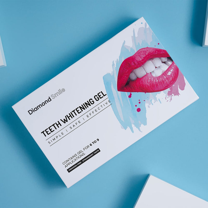 Diamond Smile tandbleekset met spuiten tandbleekgel in een verpakking met blauwe achtergrond